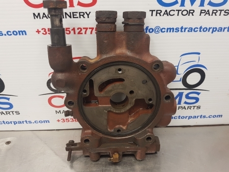 Massey Ferguson 50b Transmission Housing, Pump Housing Rcf7115b Mf - Transmissie voor Tractor: afbeelding 2 Massey Ferguson 50b Transmission Housing, Pump Housing Rcf7115b Mf - Transmissie voor Tractor: afbeelding 2