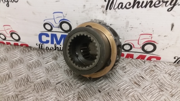 Massey Ferguson 50b Transmission Planetary Reduction Unit Assembly - Transmissie voor Graaflaadmachine: afbeelding 1 Massey Ferguson 50b Transmission Planetary Reduction Unit Assembly - Transmissie voor Graaflaadmachine: afbeelding 1