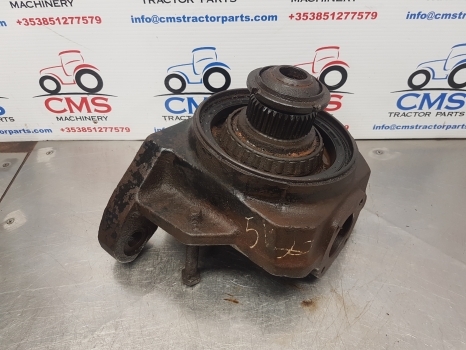 Massey Ferguson 5455, 5425, 5435 Front Steering Knuckle Spindle Rhs 3765753r1 - Fusee voor Tractor: afbeelding 4 Massey Ferguson 5455, 5425, 5435 Front Steering Knuckle Spindle Rhs 3765753r1 - Fusee voor Tractor: afbeelding 4
