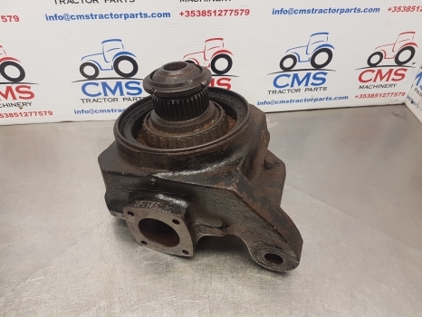 Massey Ferguson 5455, 5425, 5435 Front Steering Knuckle Spindle Rhs 3765753r1 - Fusee voor Tractor: afbeelding 1 Massey Ferguson 5455, 5425, 5435 Front Steering Knuckle Spindle Rhs 3765753r1 - Fusee voor Tractor: afbeelding 1