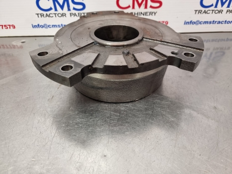 Massey Ferguson 5612, 5400, 5700, 6700, Rear Axle Support 4308233m2, 4308233h2g - Achterass: afbeelding 2 Massey Ferguson 5612, 5400, 5700, 6700, Rear Axle Support 4308233m2, 4308233h2g - Achterass: afbeelding 2