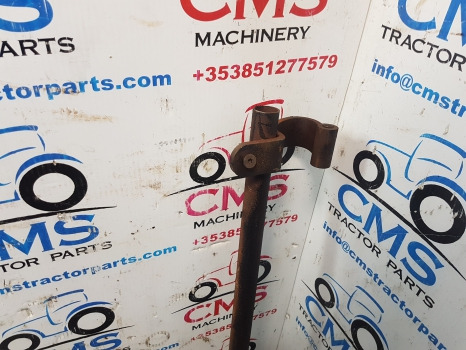 Massey Ferguson 5612, 5600, 6600, 7600 Series, Cab Door Handle Rh 4353910m3 - Deur en onderdelen: afbeelding 2 Massey Ferguson 5612, 5600, 6600, 7600 Series, Cab Door Handle Rh 4353910m3 - Deur en onderdelen: afbeelding 2