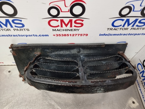 Massey Ferguson 5612, 5613, 5712, 5713 Cab Foot Step 3785779m1 - Treeplank: afbeelding 4 Massey Ferguson 5612, 5613, 5712, 5713 Cab Foot Step 3785779m1 - Treeplank: afbeelding 4
