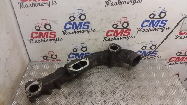 Massey Ferguson 590, 690 Engine Intake Manifold 3777e161 - Inlaatspruitstuk voor Tractor: afbeelding 1 Massey Ferguson 590, 690 Engine Intake Manifold 3777e161 - Inlaatspruitstuk voor Tractor: afbeelding 1