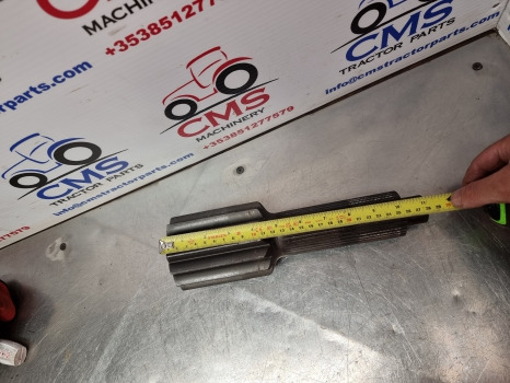 Massey Ferguson 6180,6000, 3000, Rear Axle Drive Shaft 3582361m3 - Achterass: afbeelding 4 Massey Ferguson 6180,6000, 3000, Rear Axle Drive Shaft 3582361m3 - Achterass: afbeelding 4