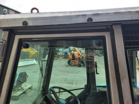 Massey Ferguson 690, 698 Landini 6550, 7550, 6880, 7880 Cab Door Lhs 3301830m93 - Deur en onderdelen: afbeelding 4 Massey Ferguson 690, 698 Landini 6550, 7550, 6880, 7880 Cab Door Lhs 3301830m93 - Deur en onderdelen: afbeelding 4