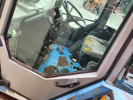 Massey Ferguson 690, 698 Landini 6550, 7550, 6880, 7880 Cab Door Lhs 3301830m93 - Deur en onderdelen: afbeelding 5 Massey Ferguson 690, 698 Landini 6550, 7550, 6880, 7880 Cab Door Lhs 3301830m93 - Deur en onderdelen: afbeelding 5