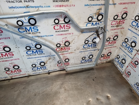Massey Ferguson 8150, 6100, 8100, 8200 Cab Door Frame Rh Galvanized 3902120m91 - Deur en onderdelen: afbeelding 4 Massey Ferguson 8150, 6100, 8100, 8200 Cab Door Frame Rh Galvanized 3902120m91 - Deur en onderdelen: afbeelding 4