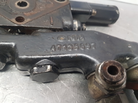New Holland Case  Hydraulic Auxiliary Valve Slice 5146538, 47135697, 87396804 - Hydraulische klep voor Tractor: afbeelding 2 New Holland Case  Hydraulic Auxiliary Valve Slice 5146538, 47135697, 87396804 - Hydraulische klep voor Tractor: afbeelding 2