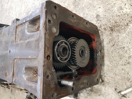 New Holland Fiat Ford L95 Transmission Assy 5166741, 5167174, 47132243, 5172780 - Versnellingsbak voor Tractor: afbeelding 5 New Holland Fiat Ford L95 Transmission Assy 5166741, 5167174, 47132243, 5172780 - Versnellingsbak voor Tractor: afbeelding 5