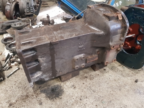 New Holland Fiat Ford L95 Transmission Assy 5166741, 5167174, 47132243, 5172780 - Versnellingsbak voor Tractor: afbeelding 1 New Holland Fiat Ford L95 Transmission Assy 5166741, 5167174, 47132243, 5172780 - Versnellingsbak voor Tractor: afbeelding 1