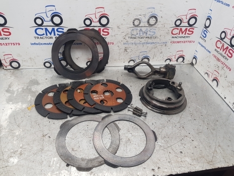 New Holland Lm435a Dana Spicer Brake Actuator Disc Kit 112.07.610.02; 85813919 - Remschijven voor Verreiker: afbeelding 1 New Holland Lm435a Dana Spicer Brake Actuator Disc Kit 112.07.610.02; 85813919 - Remschijven voor Verreiker: afbeelding 1