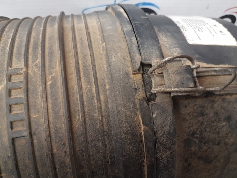 New Holland T5.95, T4.105, T4.115, Farmal 105a Air Cleaner Assy 84267277 - Luchtfilter voor Tractor: afbeelding 4 New Holland T5.95, T4.105, T4.115, Farmal 105a Air Cleaner Assy 84267277 - Luchtfilter voor Tractor: afbeelding 4