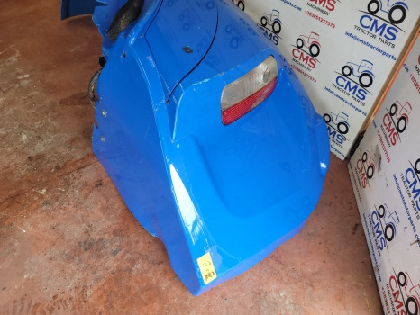 New Holland T5.95, T5.100, T5.110 Cab Rear Mudguard Fender Rhs 47455160, 47939350 - Fender: afbeelding 4 New Holland T5.95, T5.100, T5.110 Cab Rear Mudguard Fender Rhs 47455160, 47939350 - Fender: afbeelding 4