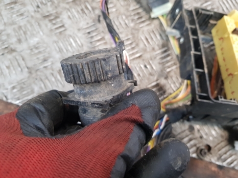 New Holland T5.95, T5.105, T5.115 Cab Wiring Loom, Fuse Box 47915451 - Kabels/ Draden voor Tractor: afbeelding 5 New Holland T5.95, T5.105, T5.115 Cab Wiring Loom, Fuse Box 47915451 - Kabels/ Draden voor Tractor: afbeelding 5