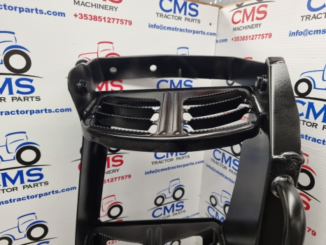 New Holland T6.145, T6, Case Maxxum, Cab Footstep, Step Lhs 47996639 - Treeplank: afbeelding 2 New Holland T6.145, T6, Case Maxxum, Cab Footstep, Step Lhs 47996639 - Treeplank: afbeelding 2