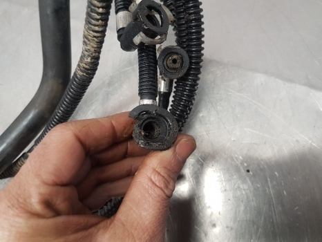 Geluiddemper/ Uitlaatsysteem voor Tractor New Holland T7.200, T7.170, T7.185, Case Puma, Adblue Conduit Assy 84180432: afbeelding 7