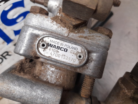 New Holland T7 Case Puma Ser T7030 Air Trailer Brake Valve 4700152570, 82030571 - Remventiel voor Landbouwmachine: afbeelding 3 New Holland T7 Case Puma Ser T7030 Air Trailer Brake Valve 4700152570, 82030571 - Remventiel voor Landbouwmachine: afbeelding 3