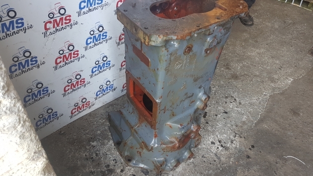 New Holland Ts Series Transmission Gearbox Housing 82006985, 82012331. - Versnellingsbak voor Tractor: afbeelding 5 New Holland Ts Series Transmission Gearbox Housing 82006985, 82012331. - Versnellingsbak voor Tractor: afbeelding 5