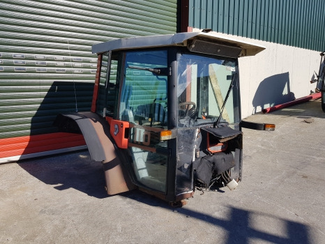 Same Antares 110, 130, Silver 110, 130 Complete Cab As Pictures 0.010.4091.3/40 - Cabine: afbeelding 1 Same Antares 110, 130, Silver 110, 130 Complete Cab As Pictures 0.010.4091.3/40 - Cabine: afbeelding 1