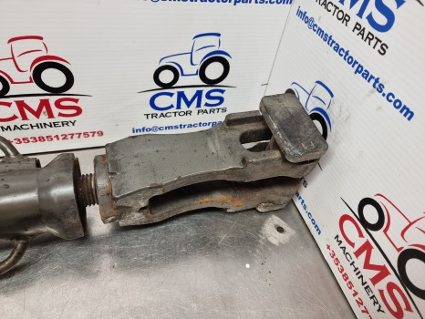 Valtra S374, Massey Ferguson 8600, 8700, Levelling Box Lhs Rhs 4375035m91 - Ophanging: afbeelding 5 Valtra S374, Massey Ferguson 8600, 8700, Levelling Box Lhs Rhs 4375035m91 - Ophanging: afbeelding 5