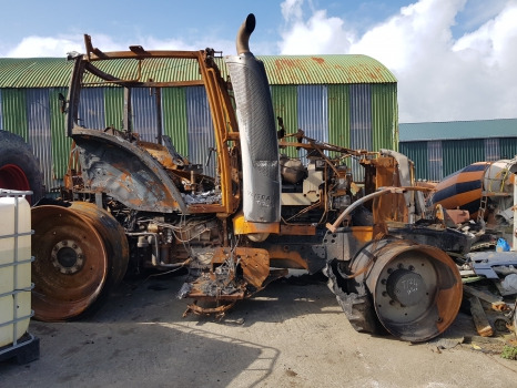 Valtra T174ea Front, Rear Axle, Engine, Transmission, Hydraulic, Lift Parts - Motor en onderdelen: afbeelding 1 Valtra T174ea Front, Rear Axle, Engine, Transmission, Hydraulic, Lift Parts - Motor en onderdelen: afbeelding 1