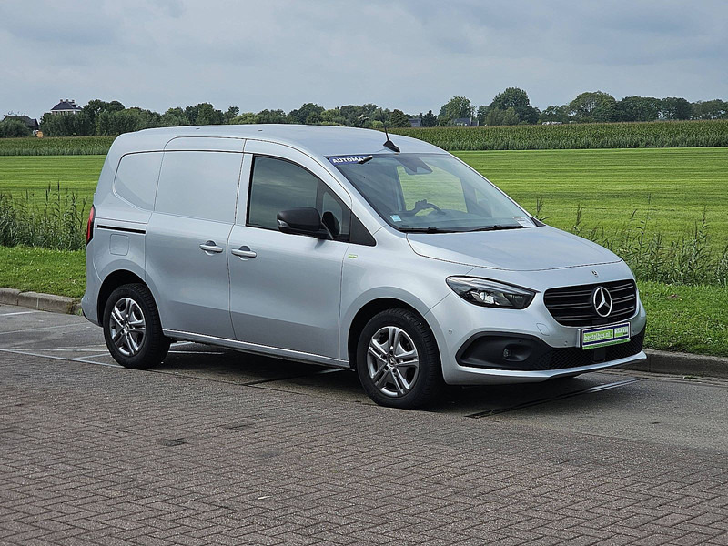 Mercedes-Benz Citan 110 CDI 3-Zits LED Automaat! - Bestelwagen gesloten laadbak: afbeelding 4 Mercedes-Benz Citan 110 CDI 3-Zits LED Automaat! - Bestelwagen gesloten laadbak: afbeelding 4