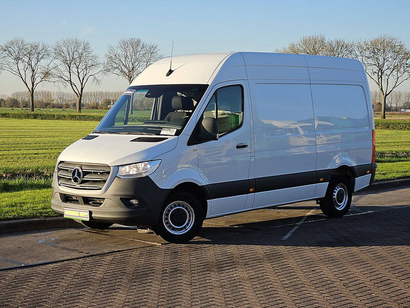 Mercedes-Benz Sprinter 314 L2H2 RWD Mbux Autom! - Gesloten bestelwagen: afbeelding 2 Mercedes-Benz Sprinter 314 L2H2 RWD Mbux Autom! - Gesloten bestelwagen: afbeelding 2