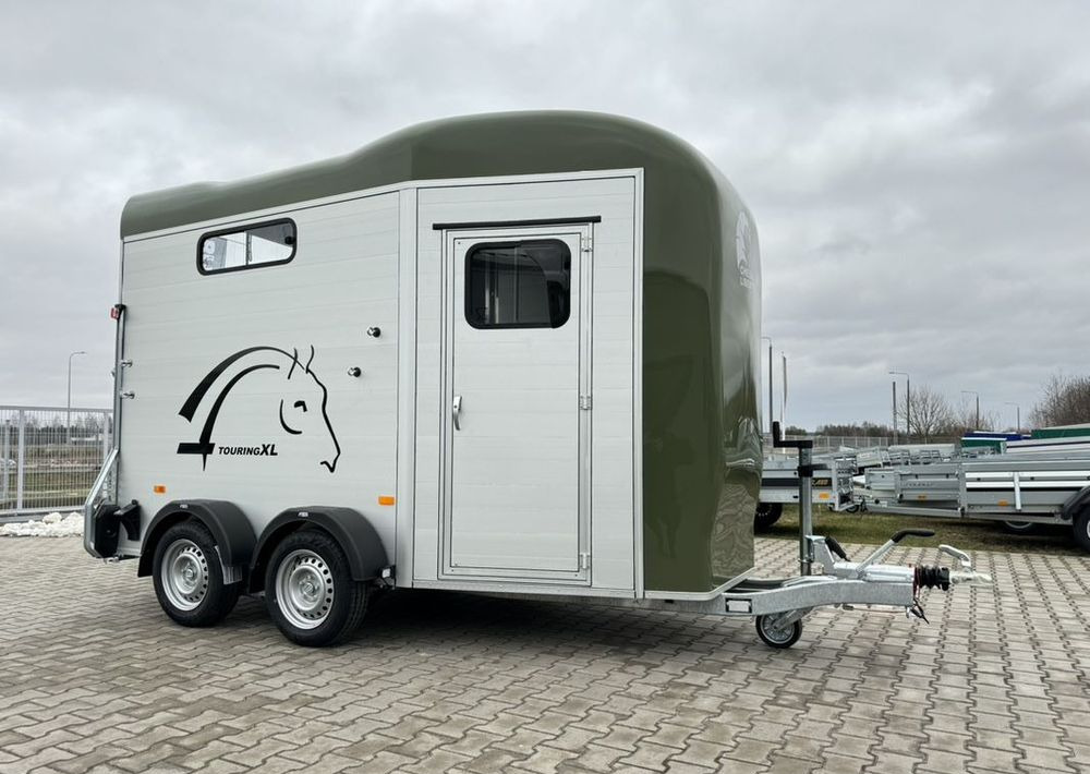 CHEVAL LIBERTÉ Touring Country XL przyczepa na dwa konie | duża siodlarnia | drzwi boczne | rampa przednia | 387×179 cm | ALUMINIOWA | Debon | dostawa | mocna i solidna | - Paardentrailer: afbeelding 4 CHEVAL LIBERTÉ Touring Country XL przyczepa na dwa konie | duża siodlarnia | drzwi boczne | rampa przednia | 387×179 cm | ALUMINIOWA | Debon | dostawa | mocna i solidna | - Paardentrailer: afbeelding 4