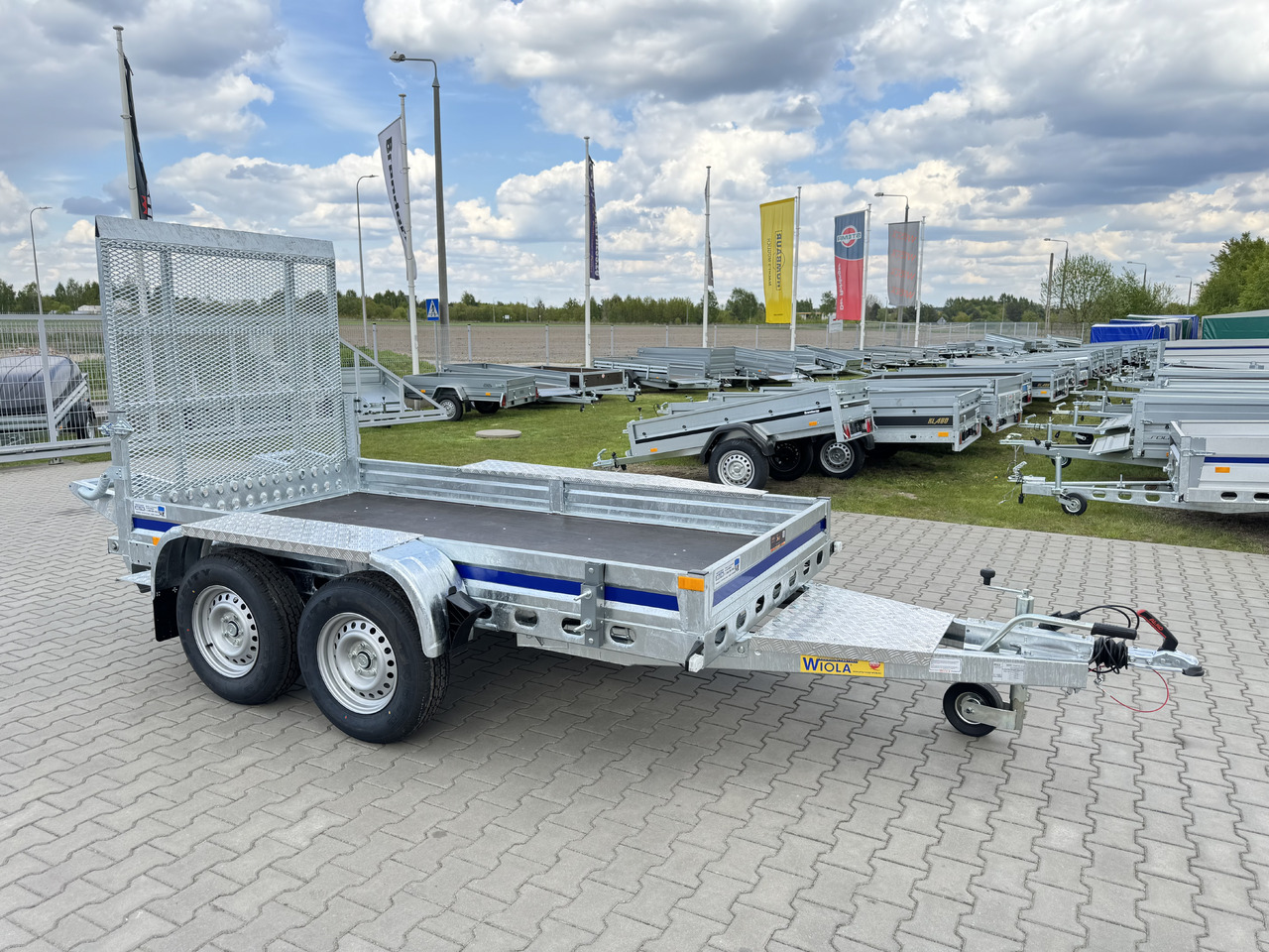 Wiola B2730 GVW 2700 kg machine transporter mini excavator 292x142 cm - Machinetransporter: afbeelding 2 Wiola B2730 GVW 2700 kg machine transporter mini excavator 292x142 cm - Machinetransporter: afbeelding 2
