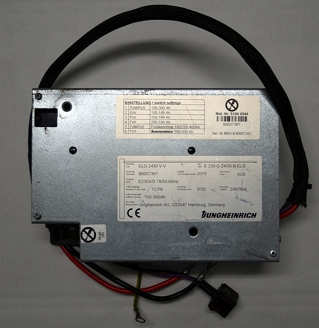 Jungheinrich 51044544 | build in charger 24V/30A 100-300Ah sn. B0057367 - Elektrisch systeem voor Intern transport: afbeelding 1 Jungheinrich 51044544 | build in charger 24V/30A 100-300Ah sn. B0057367 - Elektrisch systeem voor Intern transport: afbeelding 1