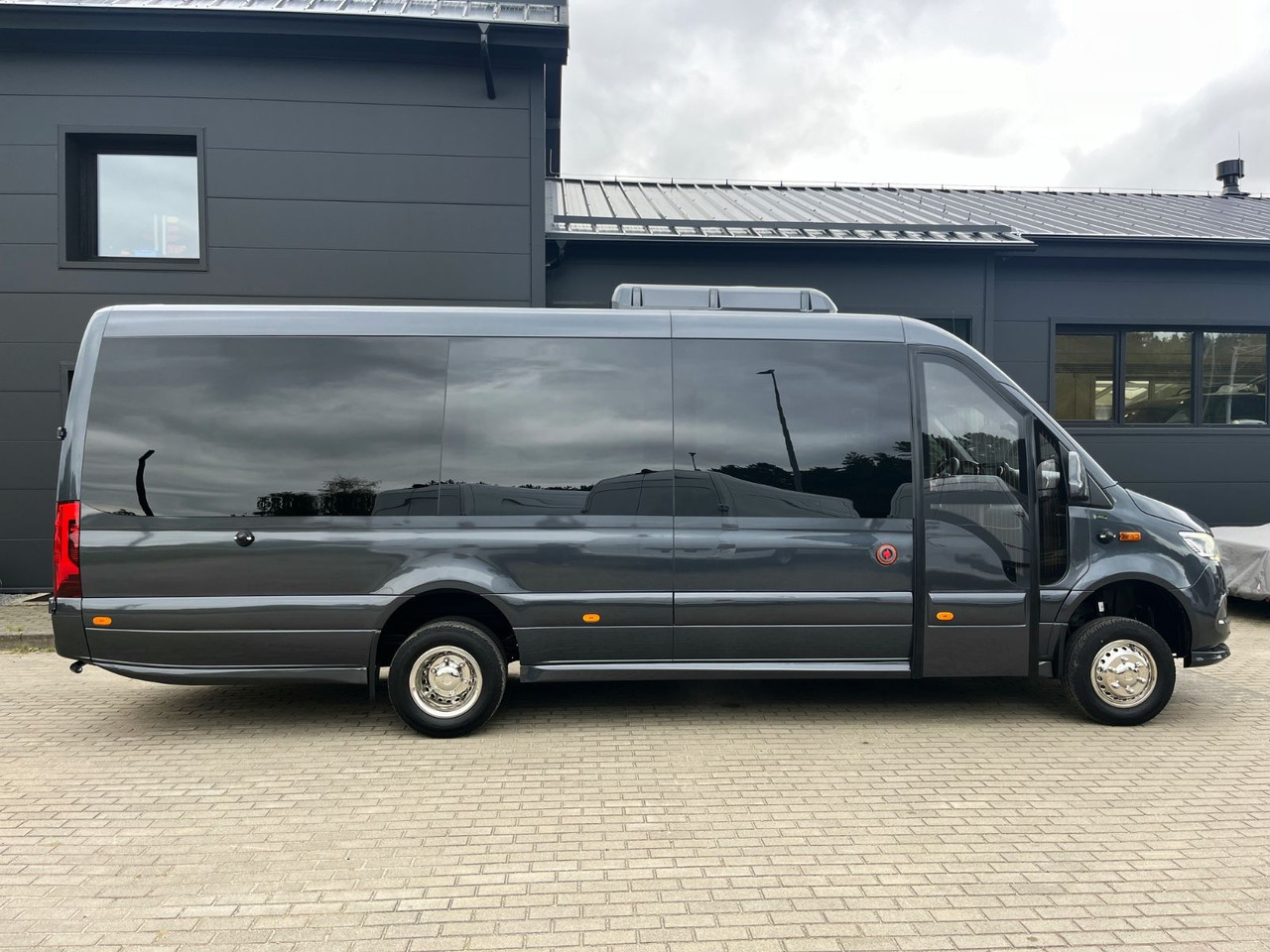 Mercedes-Benz Sprinter 519 AWD 4x4 TOURIST  / 21 to 24 Seats - Minibus, Personenvervoer: afbeelding 4 Mercedes-Benz Sprinter 519 AWD 4x4 TOURIST  / 21 to 24 Seats - Minibus, Personenvervoer: afbeelding 4
