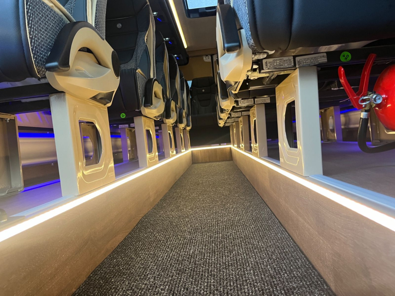 Minibus, Personenvervoer Mercedes-Benz Sprinter 519 AWD 4x4 TOURIST  / 21 to 24 Seats: afbeelding 15