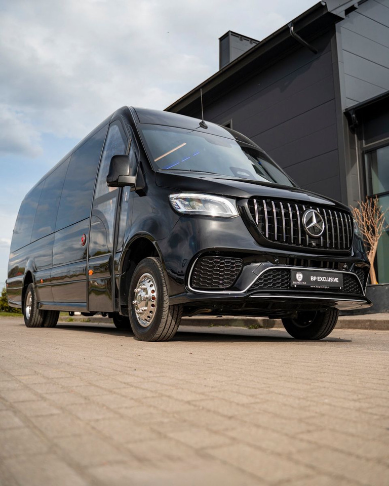 Mercedes-Benz Sprinter 519 Luxury TOURIST XL / NEW IN STOCK!!! - Touringcar: afbeelding 2 Mercedes-Benz Sprinter 519 Luxury TOURIST XL / NEW IN STOCK!!! - Touringcar: afbeelding 2