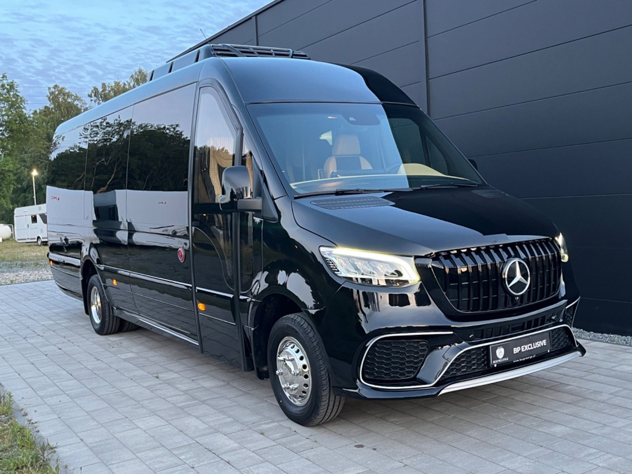 Mercedes-Benz Sprinter 519 XL /19+1+1/Luxury Bus /Coming Soon! Mercedes-Benz Sprinter 519 XL /19+1+1/Luxury /Panorama Windows - Minibus, Personenvervoer: afbeelding 2 Mercedes-Benz Sprinter 519 XL /19+1+1/Luxury Bus /Coming Soon! Mercedes-Benz Sprinter 519 XL /19+1+1/Luxury /Panorama Windows - Minibus, Personenvervoer: afbeelding 2
