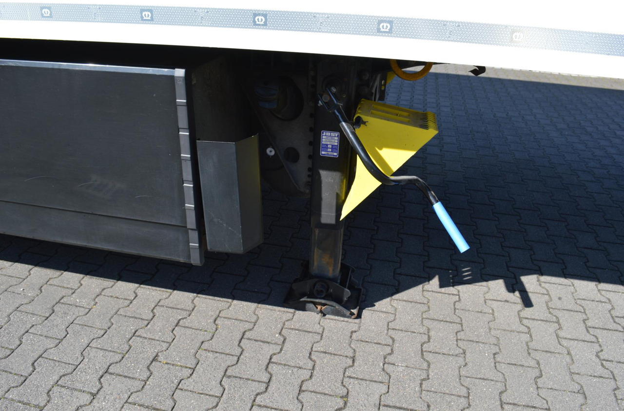 Krone SDR Cool Liner FP 60 ThermoKing SLXi 300 - Koelwagen oplegger: afbeelding 4 Krone SDR Cool Liner FP 60 ThermoKing SLXi 300 - Koelwagen oplegger: afbeelding 4