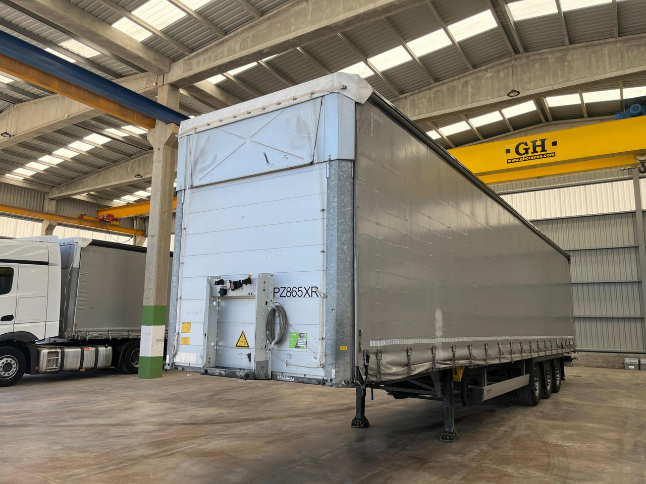 Schmitz Cargobull SCS24/L Varios - Schuifzeiloplegger: afbeelding 1 Schmitz Cargobull SCS24/L Varios - Schuifzeiloplegger: afbeelding 1
