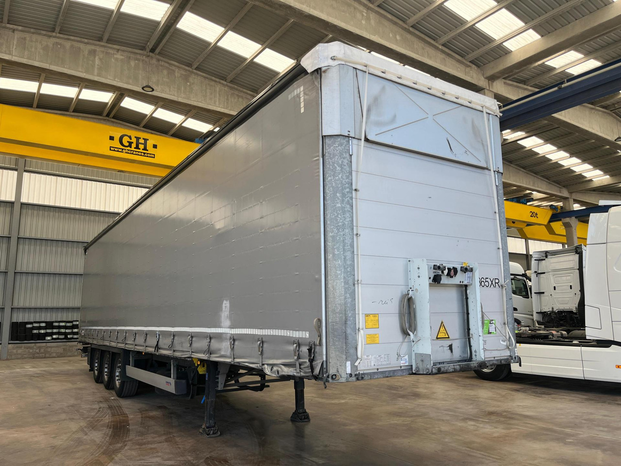 Schmitz Cargobull SCS24/L Varios - Schuifzeiloplegger: afbeelding 2 Schmitz Cargobull SCS24/L Varios - Schuifzeiloplegger: afbeelding 2
