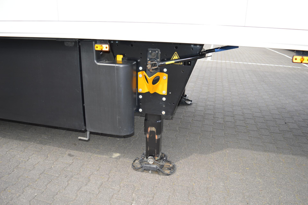 Schmitz Cargobull SKO FP 45 Carrier Vector 1550 - Koelwagen oplegger: afbeelding 4 Schmitz Cargobull SKO FP 45 Carrier Vector 1550 - Koelwagen oplegger: afbeelding 4
