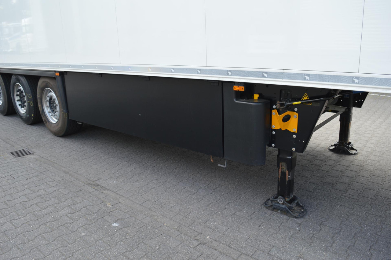 Schmitz Cargobull SKO FP 45 Carrier Vector 1550 - Koelwagen oplegger: afbeelding 4 Schmitz Cargobull SKO FP 45 Carrier Vector 1550 - Koelwagen oplegger: afbeelding 4