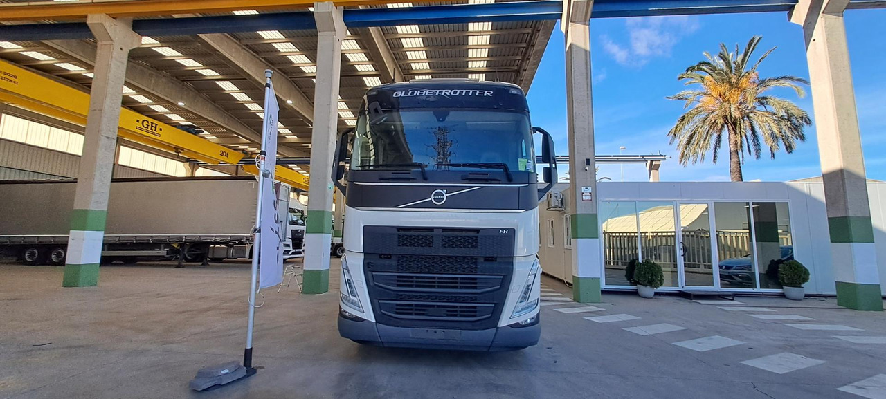 Volvo FH 460 Globetrotter XL Retarder i-Save - Trekker: afbeelding 2 Volvo FH 460 Globetrotter XL Retarder i-Save - Trekker: afbeelding 2