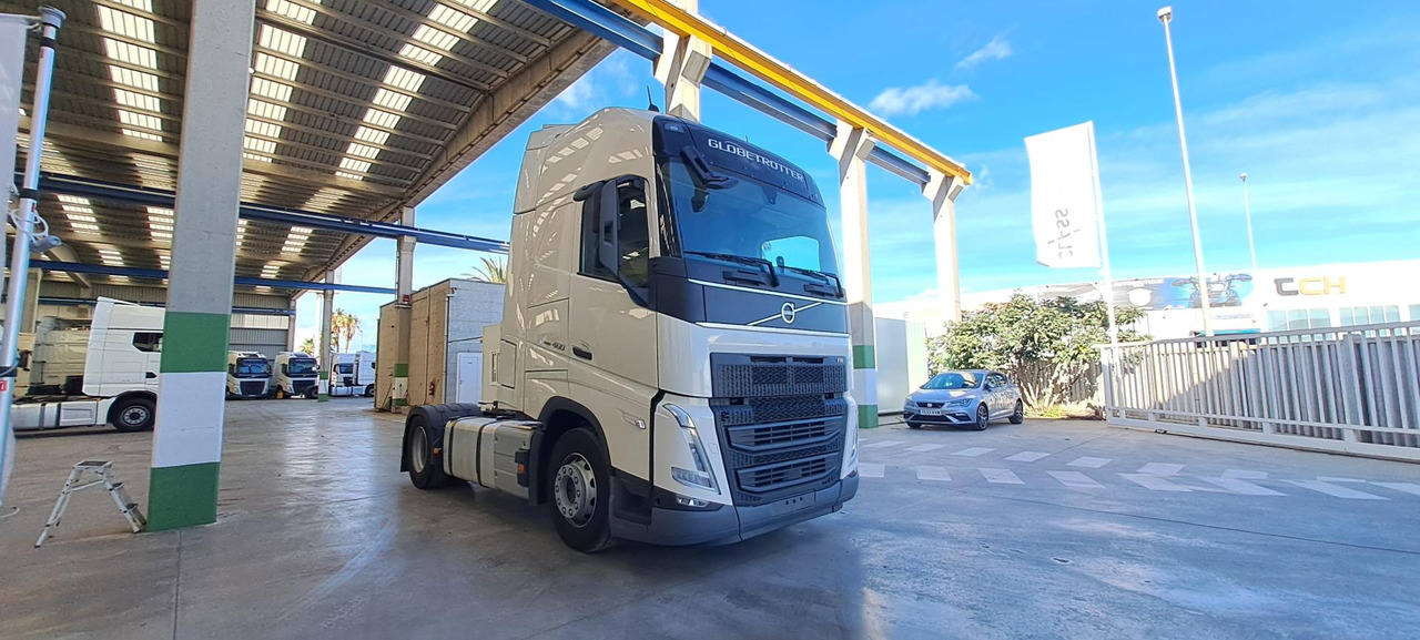 Volvo FH 460 Globetrotter XL Retarder i-Save - Trekker: afbeelding 3 Volvo FH 460 Globetrotter XL Retarder i-Save - Trekker: afbeelding 3