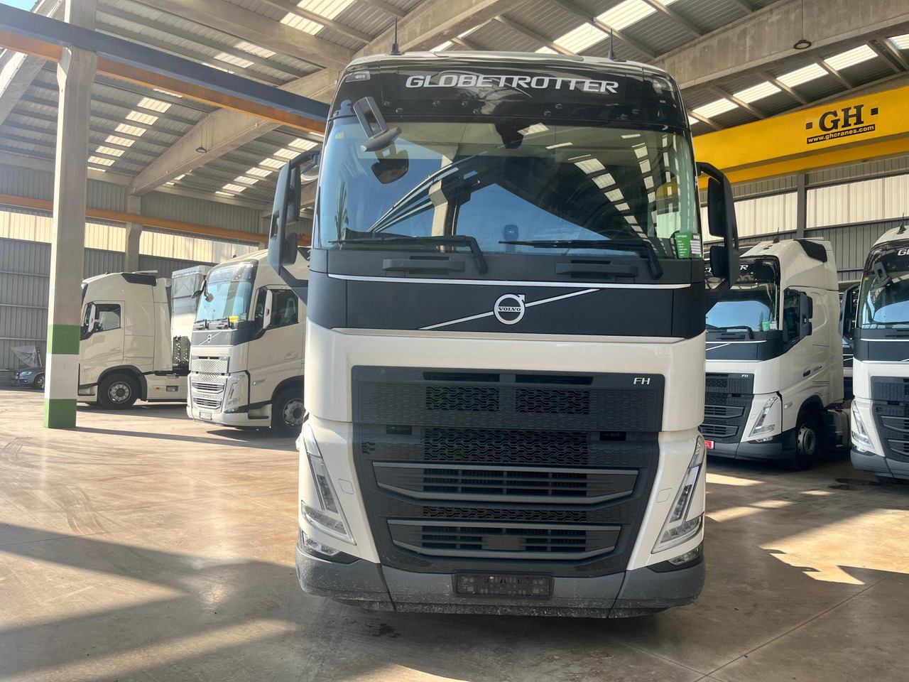 Volvo FH 460 Globetrotter XL Varios, i-Save I-ParkCool - Trekker: afbeelding 2 Volvo FH 460 Globetrotter XL Varios, i-Save I-ParkCool - Trekker: afbeelding 2