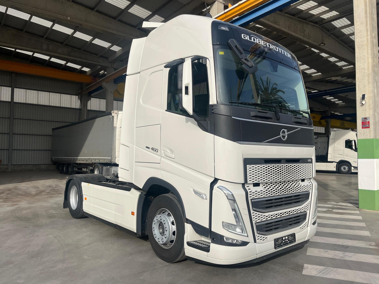 Volvo FH 460 Globetrotter XL i-Save I-ParkCool - Trekker: afbeelding 2 Volvo FH 460 Globetrotter XL i-Save I-ParkCool - Trekker: afbeelding 2
