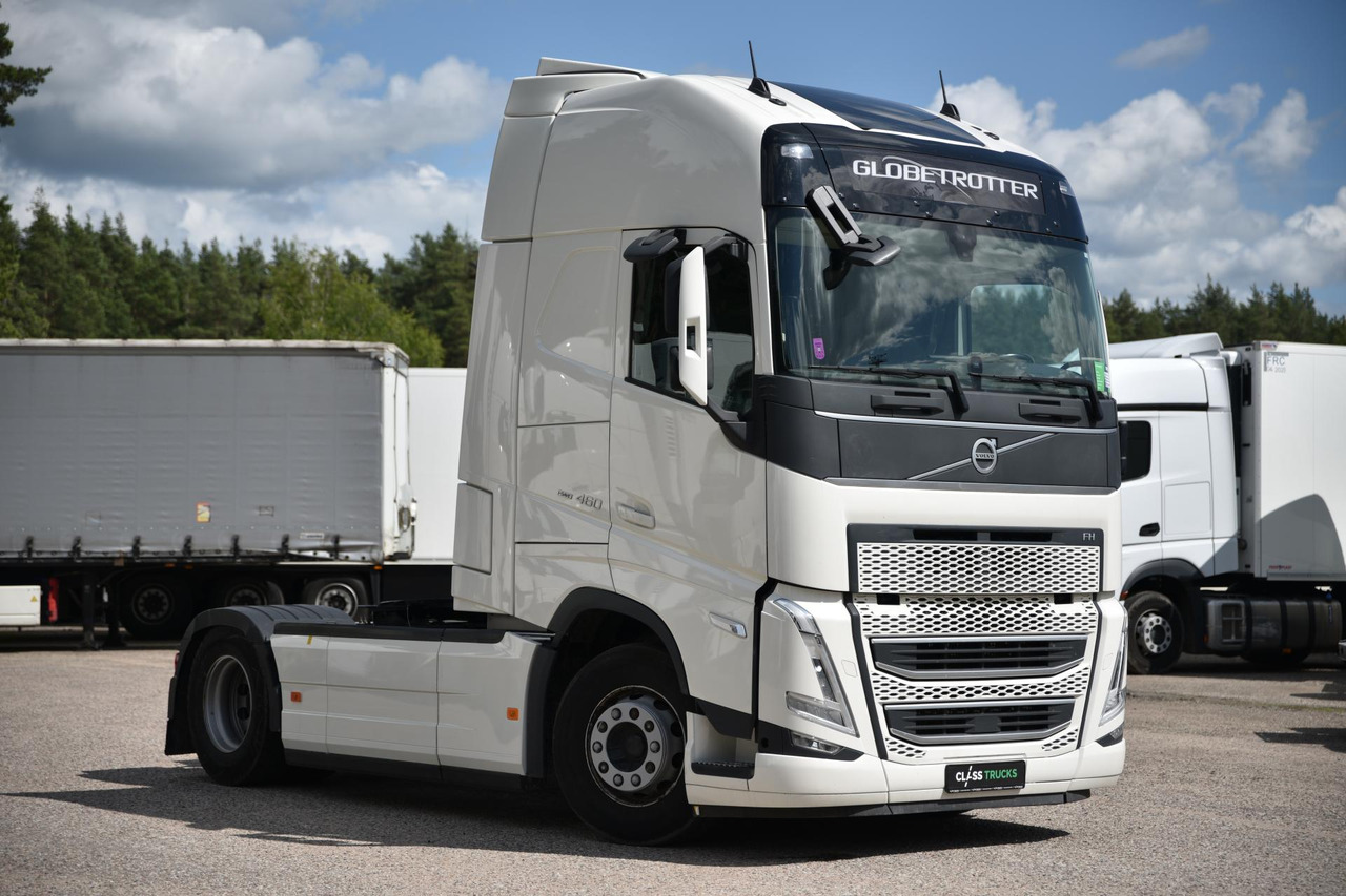 Volvo FH 460 Globetrotter XL i-Save Side Skirts - Trekker: afbeelding 3 Volvo FH 460 Globetrotter XL i-Save Side Skirts - Trekker: afbeelding 3
