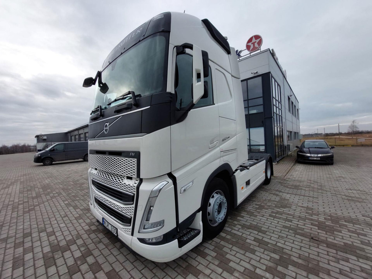 Volvo FH 460 Globetrotter XL i-Save - Trekker: afbeelding 1 Volvo FH 460 Globetrotter XL i-Save - Trekker: afbeelding 1
