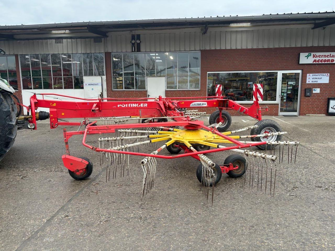Pöttinger EUROTOP 881A - Hooischudder: afbeelding 2 Pöttinger EUROTOP 881A - Hooischudder: afbeelding 2