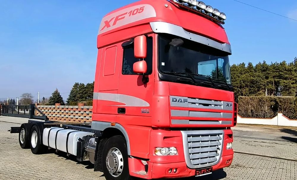 DAF XF510 /SKRĘTNA PODNOSZONA OŚ/6X2 - Chassis vrachtwagen: afbeelding 1 DAF XF510 /SKRĘTNA PODNOSZONA OŚ/6X2 - Chassis vrachtwagen: afbeelding 1