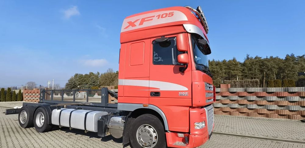 DAF XF510 /SKRĘTNA PODNOSZONA OŚ/6X2 - Chassis vrachtwagen: afbeelding 2 DAF XF510 /SKRĘTNA PODNOSZONA OŚ/6X2 - Chassis vrachtwagen: afbeelding 2