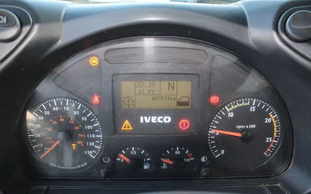 Iveco Trakker 450 | Meiller Trójstronny Wywrot | 8x4 | Euro 5| Retarder | Bordmatic | Klimatyzacja - Kipper vrachtwagen: afbeelding 5 Iveco Trakker 450 | Meiller Trójstronny Wywrot | 8x4 | Euro 5| Retarder | Bordmatic | Klimatyzacja - Kipper vrachtwagen: afbeelding 5